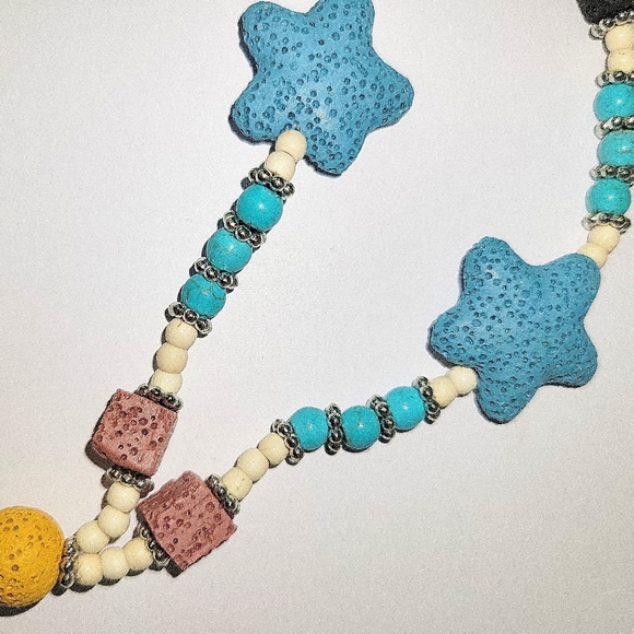 Starfish Lava/Howlite,Boho Statement Necklace,w/Yellow Pendant, Silvertone - Picture 3 of 9